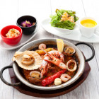 大阪　梅田　バル　スペイン　ランチ　パエリア