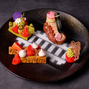 ［1～3月のおすすめ］<br>季節のスイーツプレート　～いちご＆ショコラ～