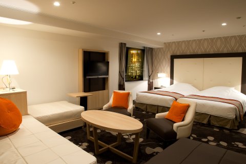 お部屋時間も楽しんで、思い出に残る大阪旅行を。「春旅応援プラン」販売　お部屋で遊べるゲーム＆レイトチェックアウトでゆったりステイ