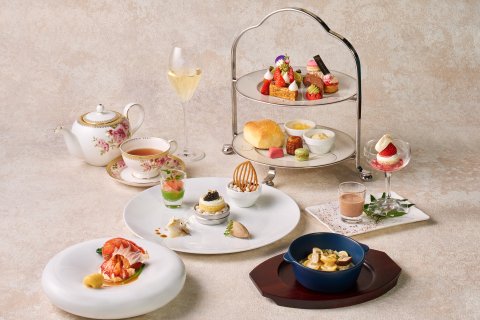旬のいちごとコク深いショコラが織りなす冬限定アフタヌーンティーセットを2店舗にて販売