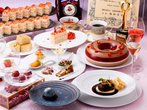ホテル特製「ショートケーキ」が食べ放題　「苺のスイーツとフォアグラハンバーグの贅沢Wコース」の販売について