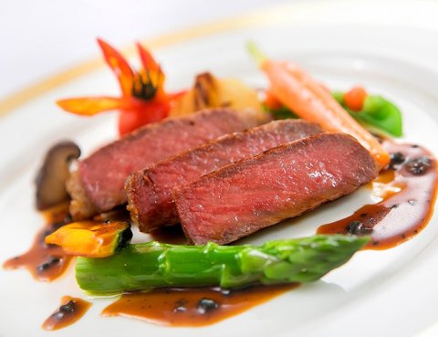 正餐形式（コース料理）