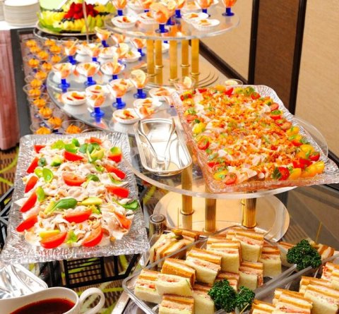 立食形式（ブッフェ）
