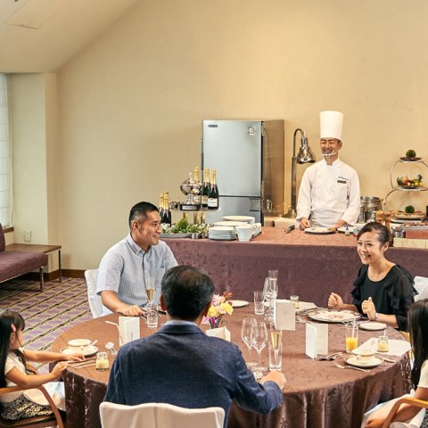 【Go To トラベルキャンペーン対象】宴会場の新しいスタイルは、1日1組限定のプライベート空間「匠の技をライブ演出！記念日を彩る豪華料理プラン」の販売について