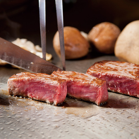 ［フリードリンク付き］&lt;br&gt;鉄板焼きプランB：￥33,000