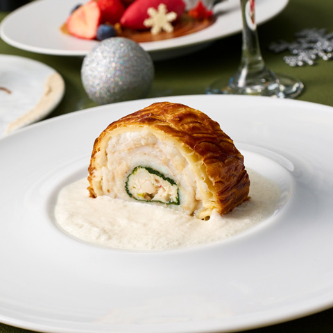 舌平目とオマール海老のパイ包み焼き