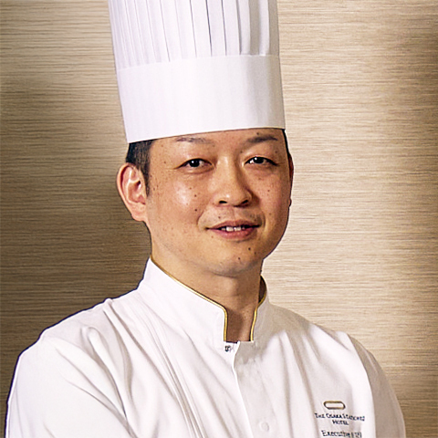 THE OSAKA STATION HOTEL, Autograph Collection<br>総料理長<br>松森 康記（まつもり やすのり）