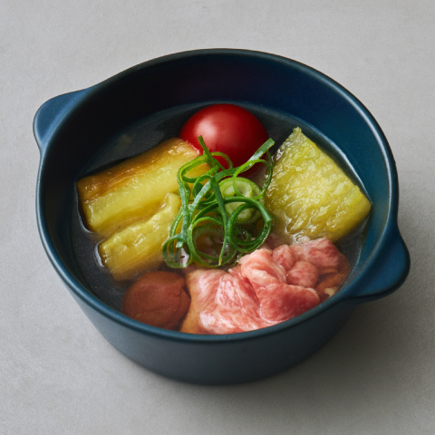 〈日替わりメニュー〉黒毛和牛と冬瓜・茄子の澄まし小鍋